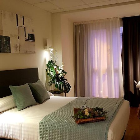Hotel Malecon O Barco de Valdeorras Ngoại thất bức ảnh