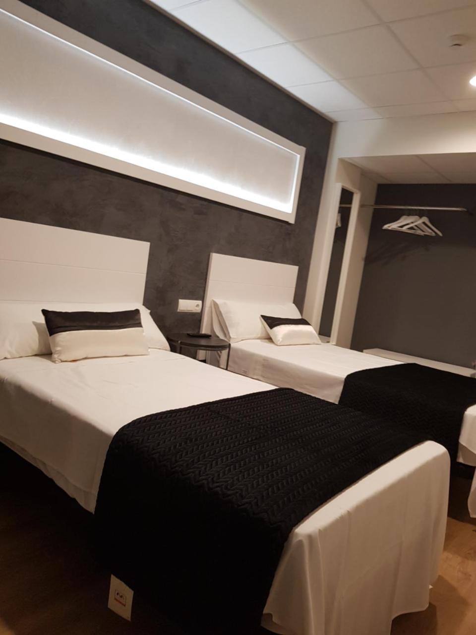 Hotel Malecon O Barco de Valdeorras Ngoại thất bức ảnh