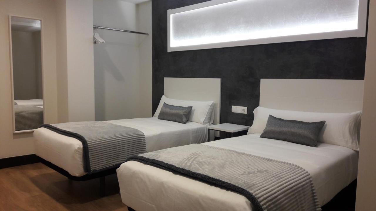 Hotel Malecon O Barco de Valdeorras Ngoại thất bức ảnh